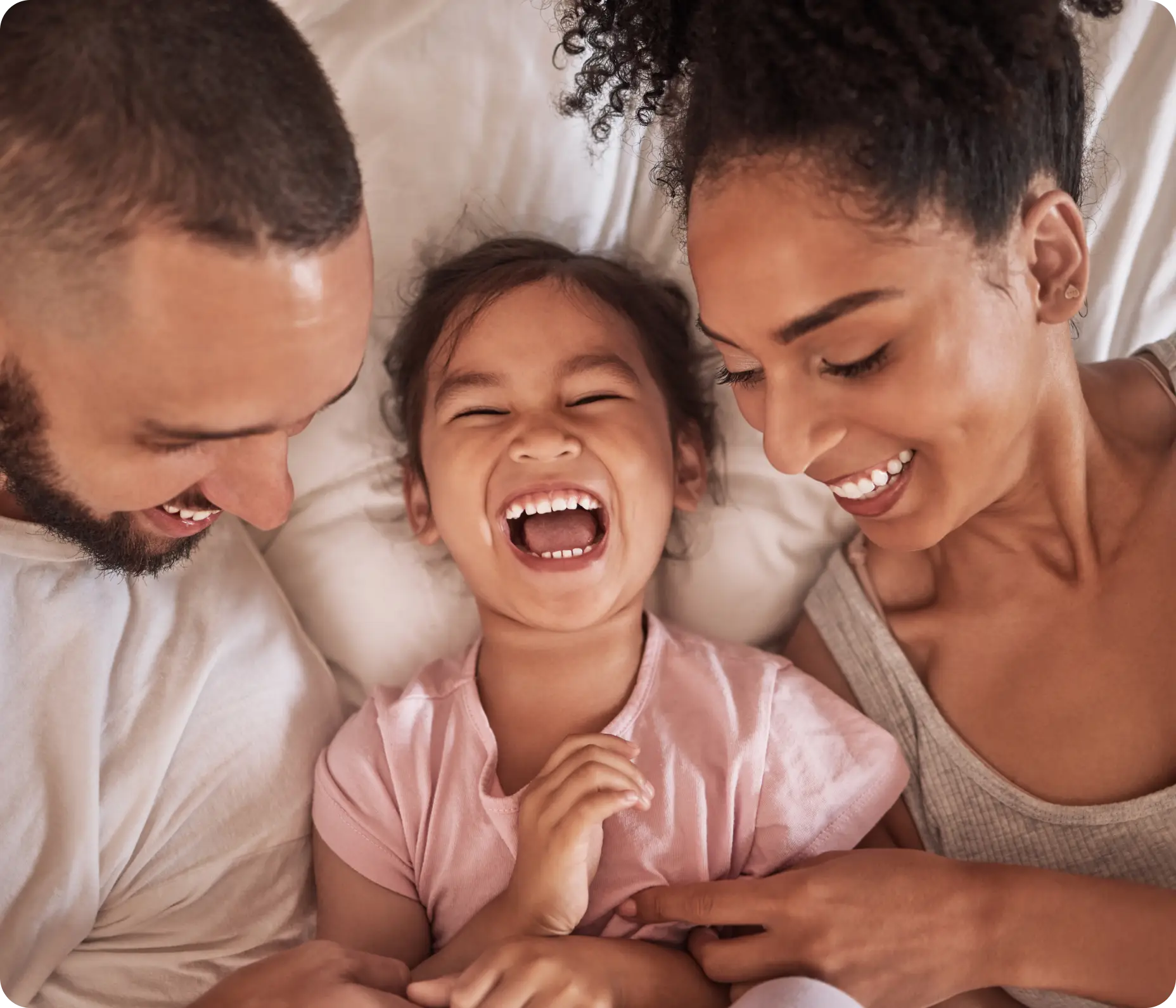 Family-parents-child-happy