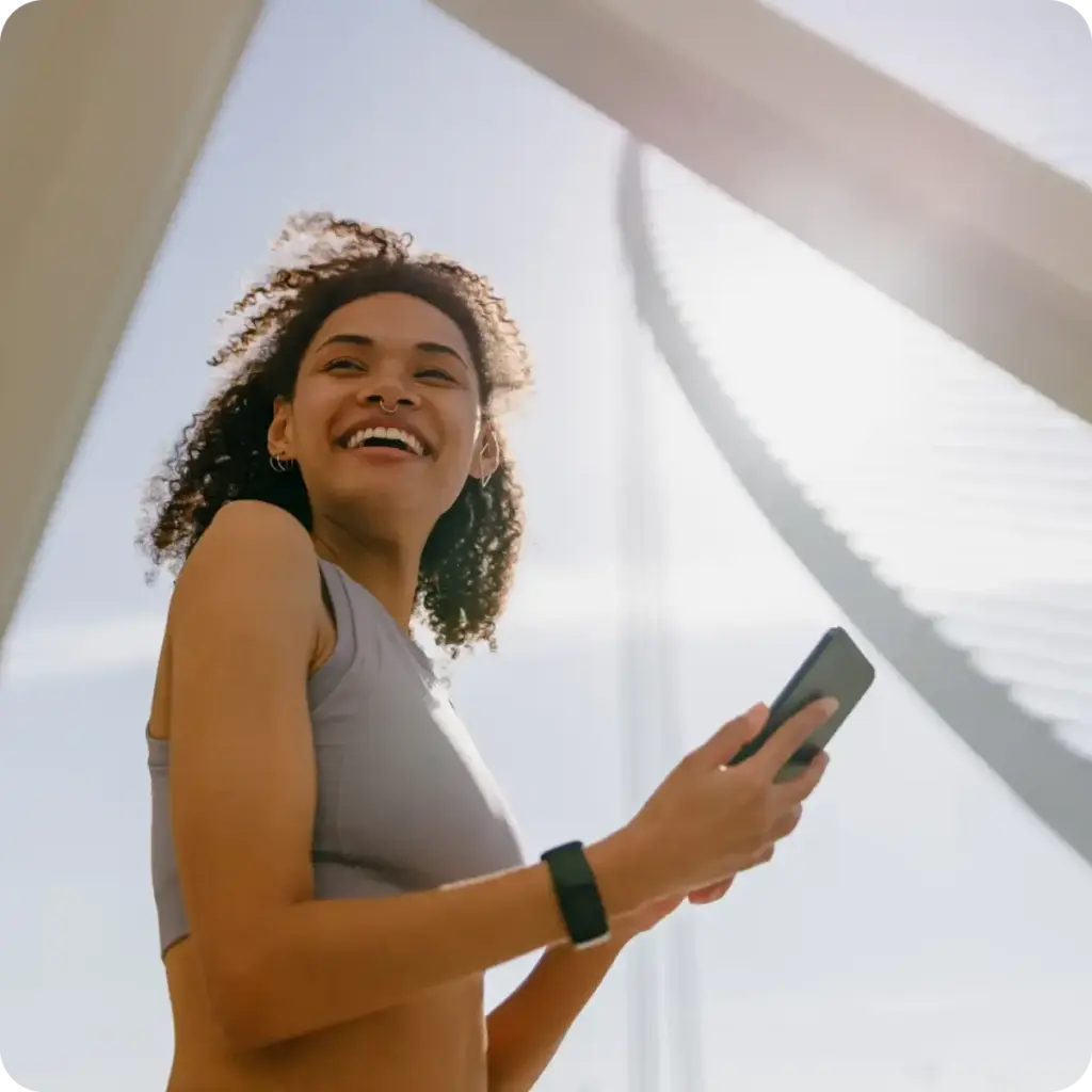 woman-get-hola-bulk-billed-receipt-on-phone