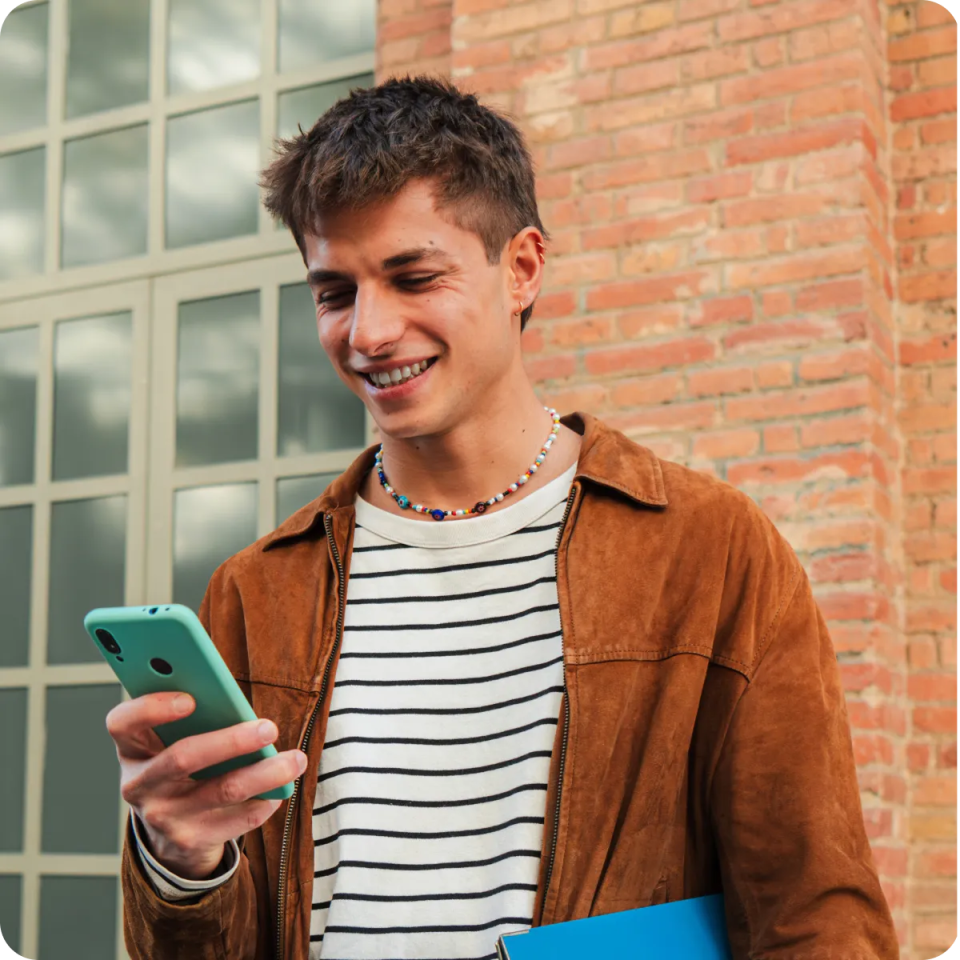 student-get-hola-absent-from-uni-certificate-receipt-phone